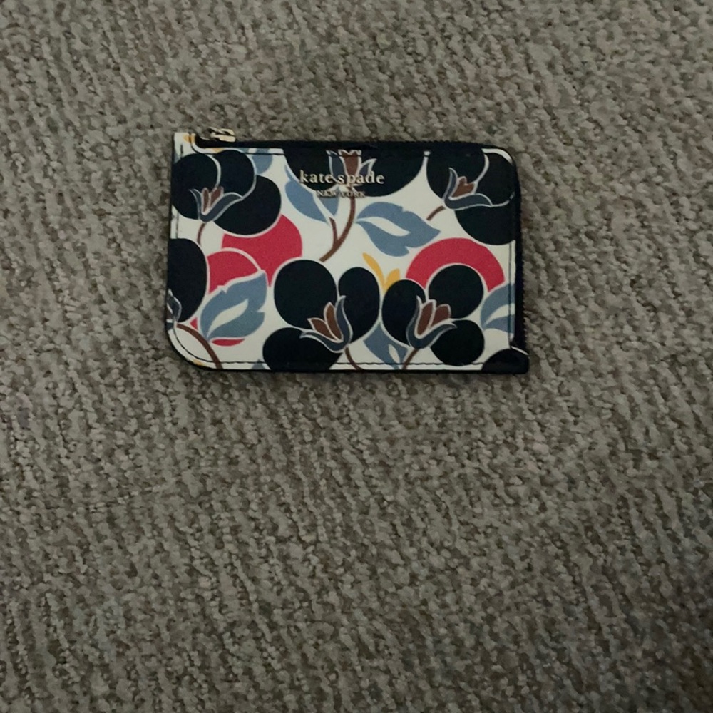 adorable Kate Spade card holder!!